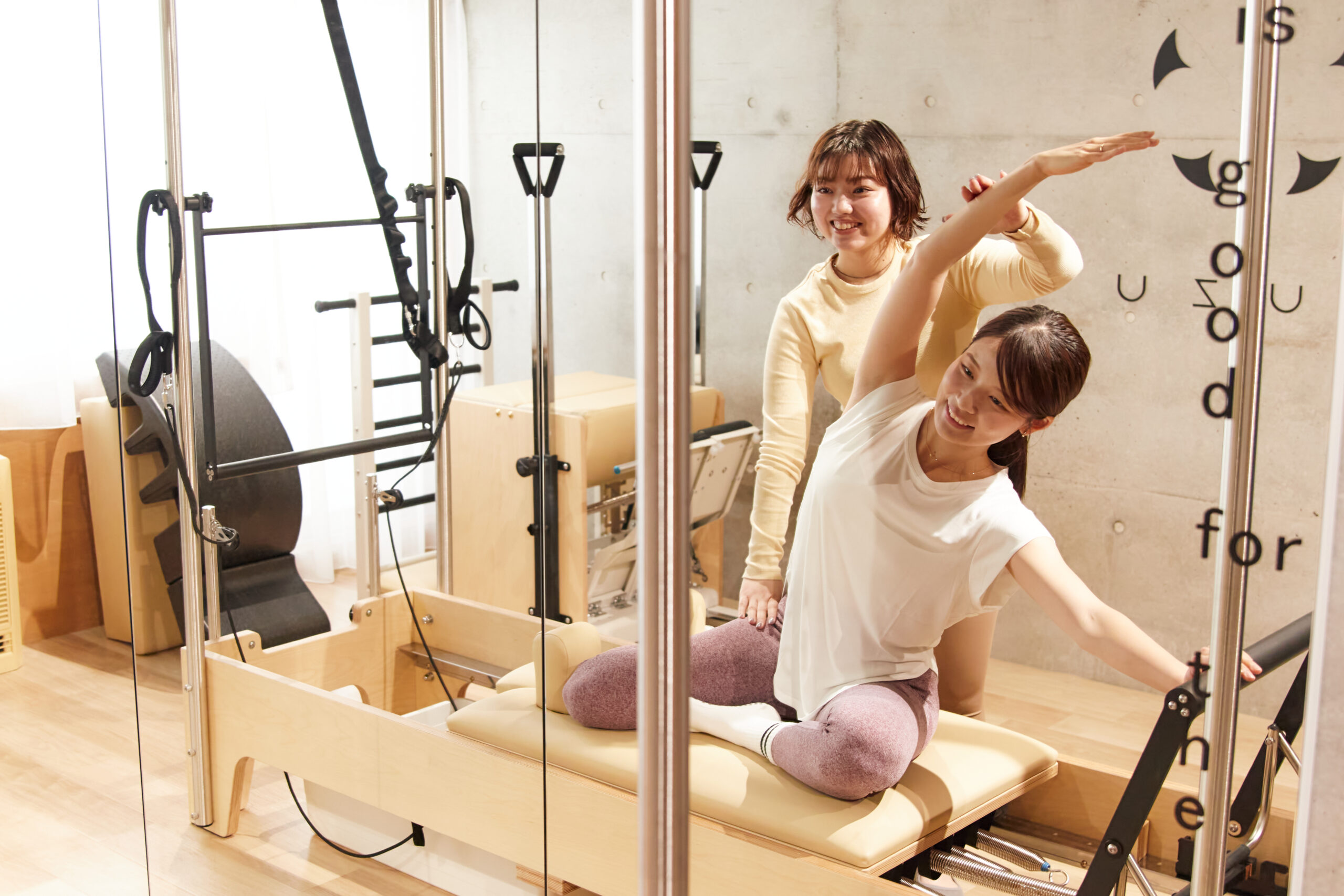 女性スタッフ100%	